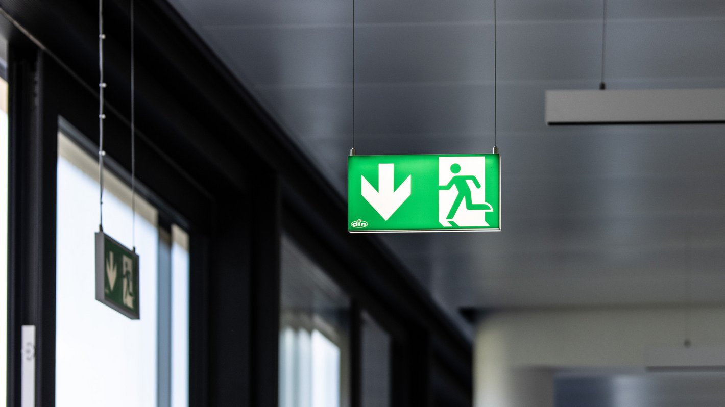 bürogebäude - din bürogebäude - din