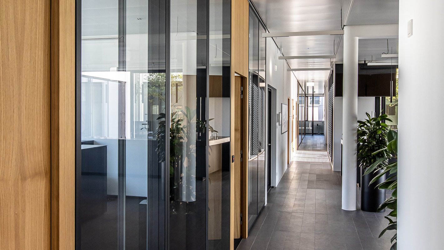 bürogebäude - din bürogebäude - din