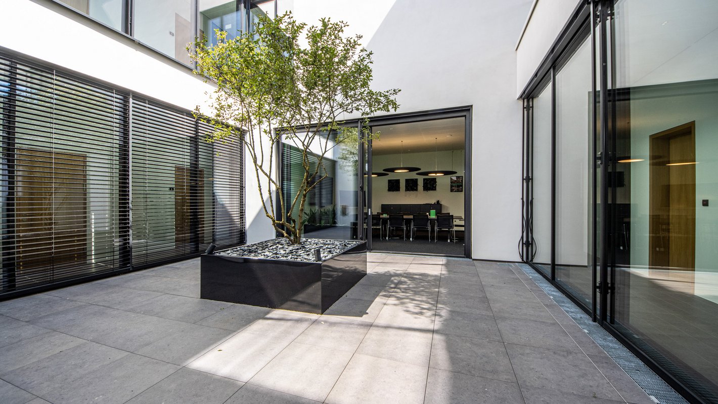 bürogebäude - din bürogebäude - din