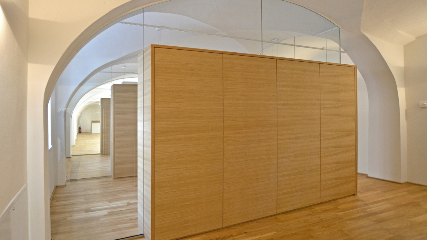 UMBAU DER TISCHLEREIWERKSTÄTTEN zu büros, IM HAUS MOZARTPLATZ 8-10 UMBAU DER TISCHLEREIWERKSTÄTTEN zu büros, IM HAUS MOZARTPLATZ 8-10